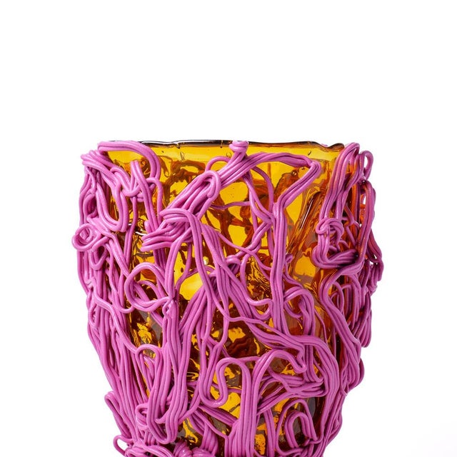 Gaetano Pesce Spaghetti Special Vase in Amber by Gaetano Pesce for Fish Design For Sale - Image 4 of 10