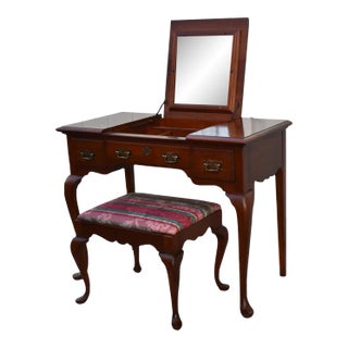 Vintage Pennsylvania House Queen Anne CherryWood Flip Top Vanity/Desk & Chair For Sale