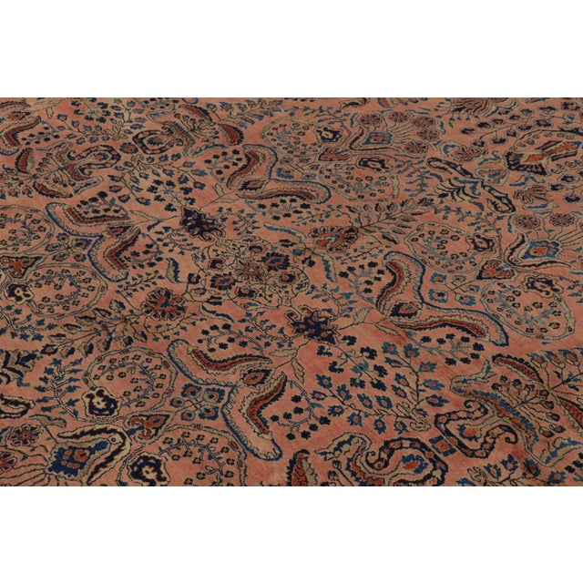 1920s Antique Oversized Sarouk Persian Rug in Pink With Floral Patterns | Rug & Kilim For Sale - Image 5 of 11