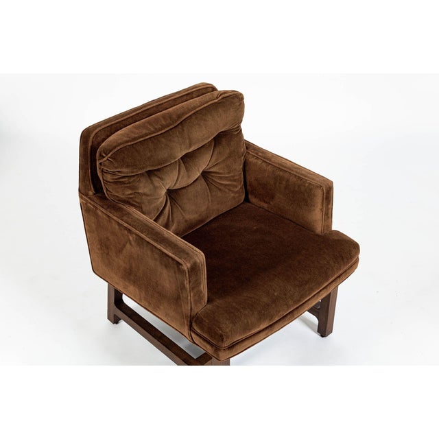 Pair of Mid-Century Brown Velvet Lounge Chairs Attributed to Edward Wormley, 1960s For Sale - Image 13 of 17