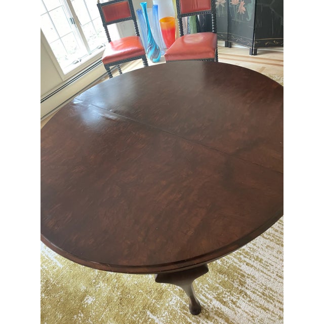 Vintage Queen Anne Round Dining Table Chairish