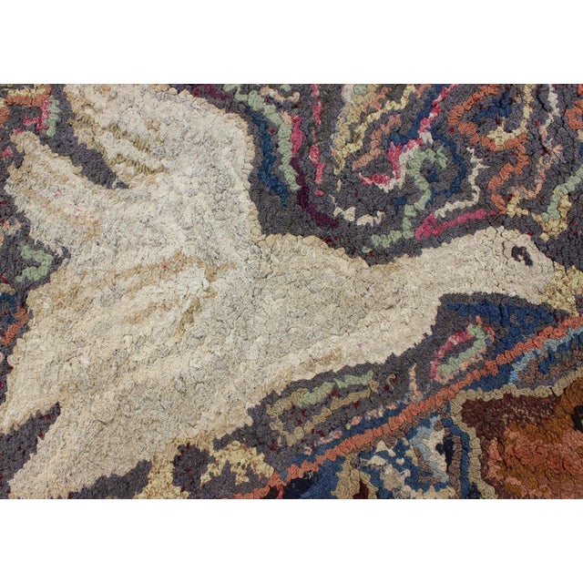 Early 20th Century American Hooked Rug With a Golden Retriever With Different Type of Birds For Sale - Image 5 of 11