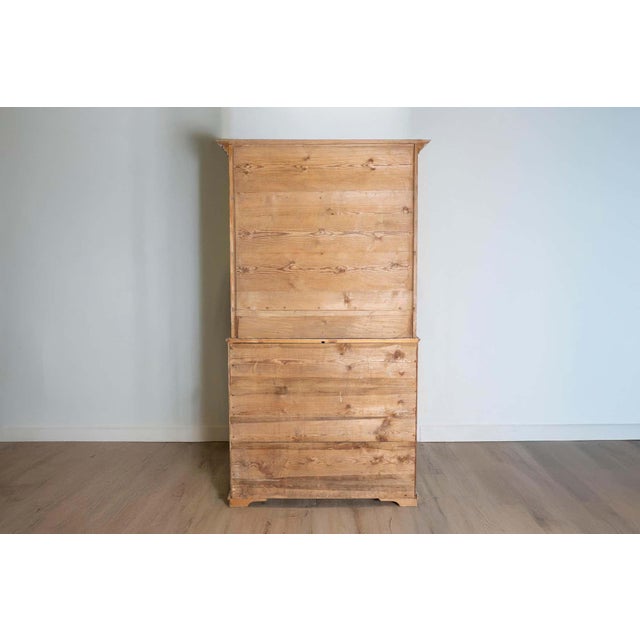 18th Century Swedish Gustavian Two-part Cabinet Circa 1790 For Sale In Atlanta - Image 6 of 6