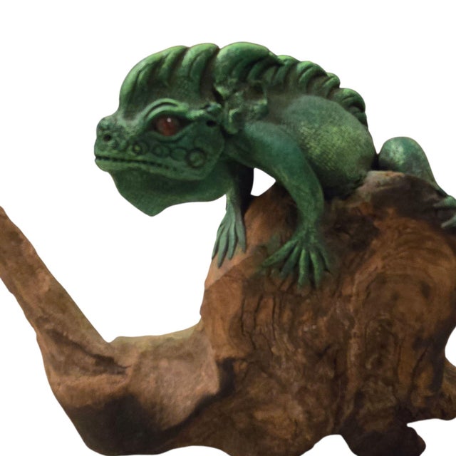 Green Iguana Lizard Sculpture Wood Hand Sculpted Reptile Home Decor Collectible For Sale - Image 14 of 18