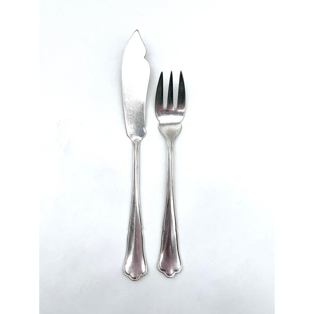 Model 122 Fish Cutlery Service in 800 Silver with Egyptian Decor from Gebrüder Köberlin, 1905, Set of 12 For Sale - Image 4 of 14