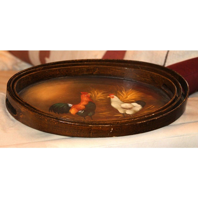1970s Set of 3 Vintage Hand Painted Wood Nesting Trays W/ Chickens and Roosters For Sale - Image 5 of 8
