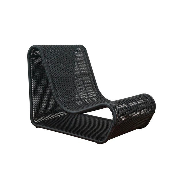 Woven lounge chair inspired by the classic Willy Guhl Loop chair and updated for outdoor comfort. Available in natural,...