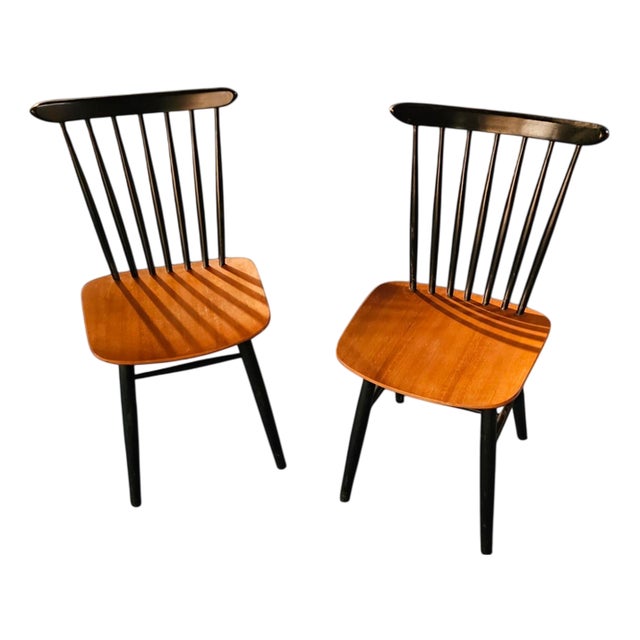 Spindle Back Dining Chairs with Curved Seats in Teak from Pastoe, Holland, 1960s, Set of 2 For Sale