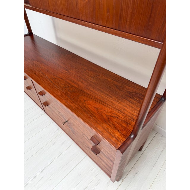 Vintage Danish RY20 Sideboard in Teak by Hans J. Wegner for Ry Møbler, 1950s For Sale - Image 17 of 18