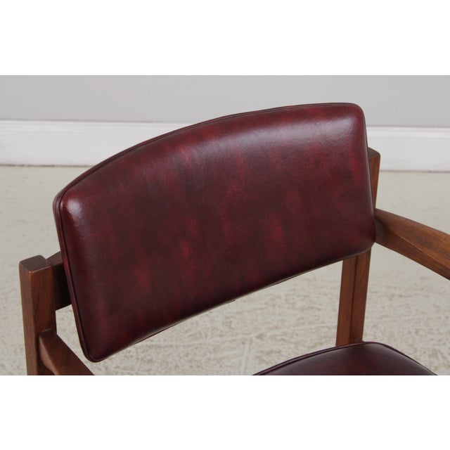 Brown Pair of Jens Risom Mid Century Modern Walnut Armchairs For Sale - Image 8 of 16