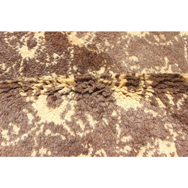 Vintage Turkish Tulu Rug With Ivory Motifs and Chocolate Brown 3′2″ × 6′3″ For Sale - Image 11 of 12