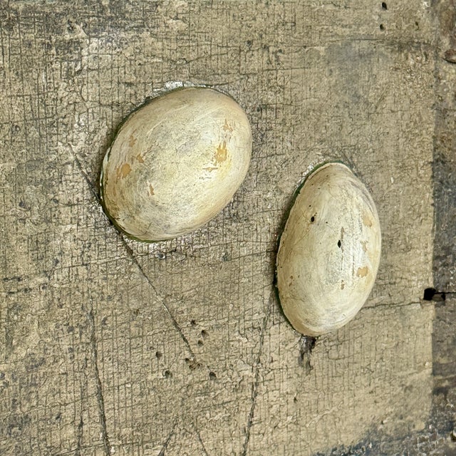 Olive Antique 19th Century "Fresh Eggs" Wooden Sign With Applied Egg Shells For Sale - Image 8 of 15
