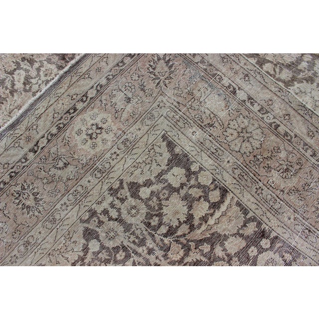 Early 20th Century Antique Turkish Oushak Rug With All-Over Design in Earth Tones For Sale - Image 5 of 13