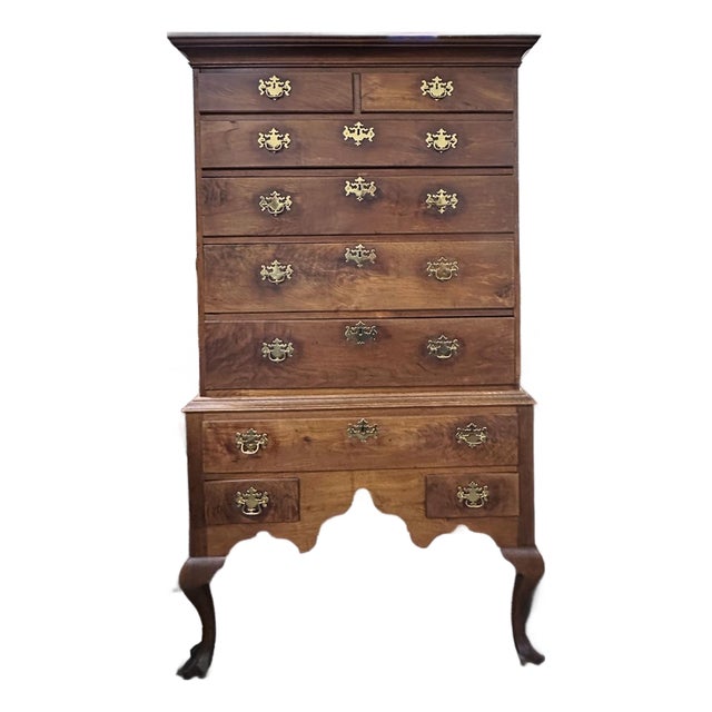 18th Century American Queen Anne Walnut Chest-on-Stand Highboy For Sale