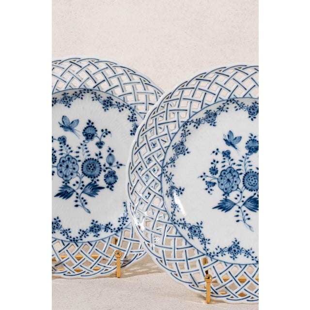 English Pair of Antique German Blue + White Reticulated Plates (C. 1905) For Sale - Image 3 of 5