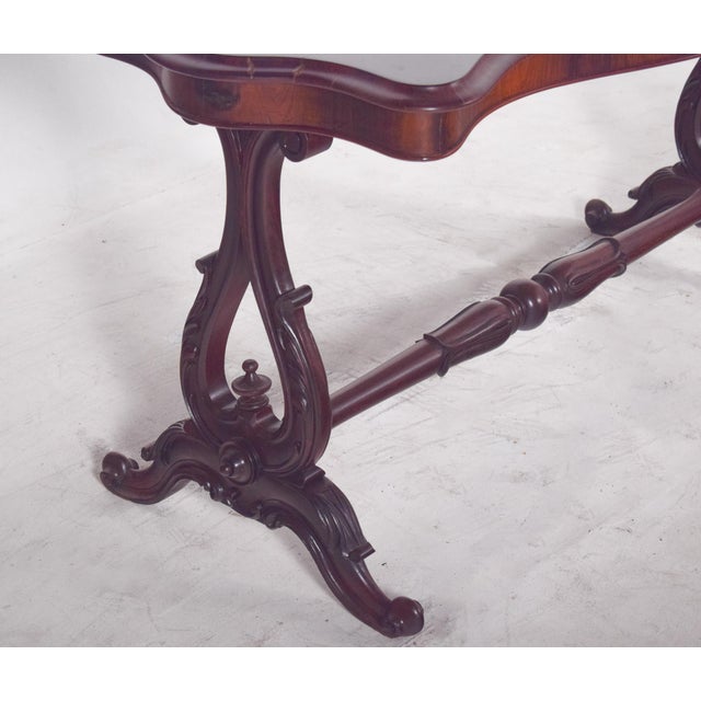 Wood English Victorian Coffee Table in Rosewood, 1890s For Sale - Image 7 of 9