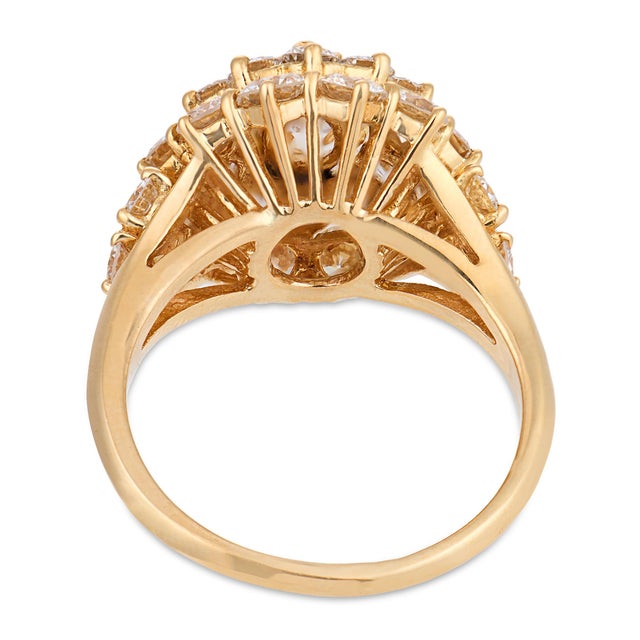 Mid 20th Century French Gia 1.10 Carat Old Mine Cut Diamond 18k Yellow Gold Cluster Ring, , Size 7 For Sale In Los Angeles - Image 6 of 8