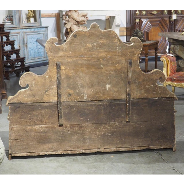 18th Century Painted Armorial Cassapanca Bench From Tuscany, Italy For Sale - Image 16 of 18