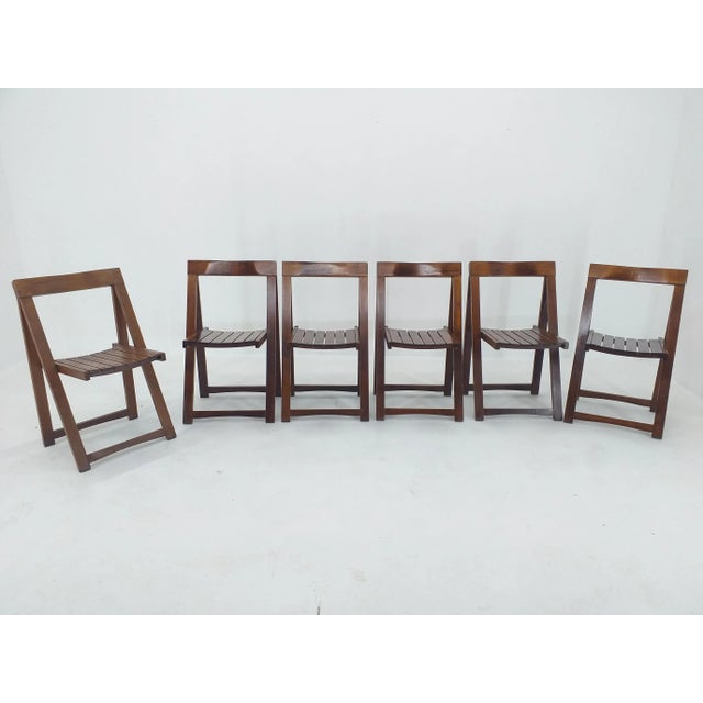 - Very practical - iconic - indoor and outdoor. This piece is attributed to the mentioned designer/maker. It has no...