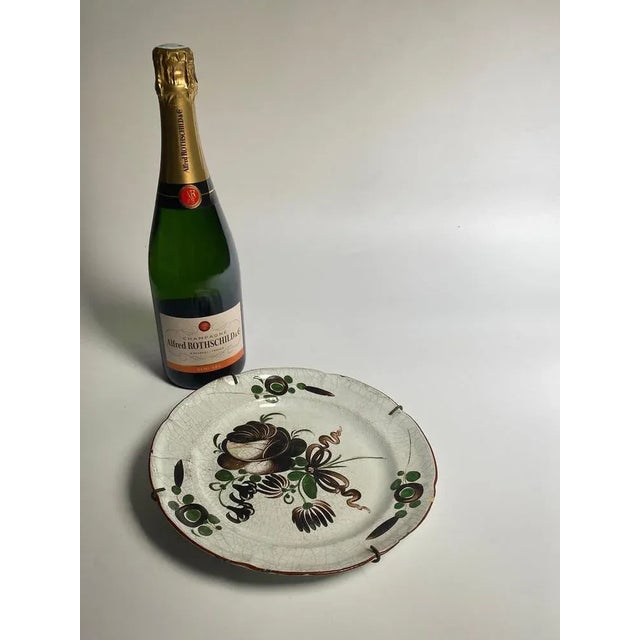 Brown 18th Century French Brown and Green Color Faience Flower Plate For Sale - Image 8 of 9