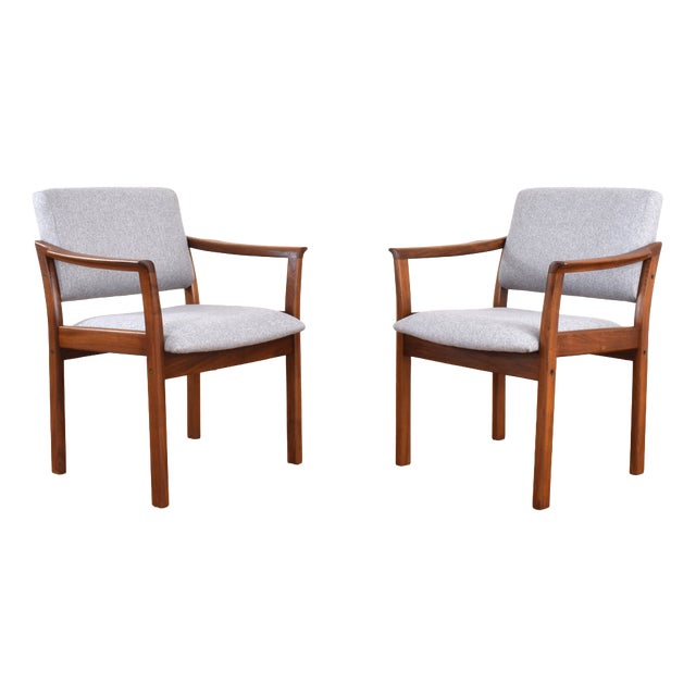 Mid-Century Modern Danish Chairs, 1970s, Set of 2 For Sale
