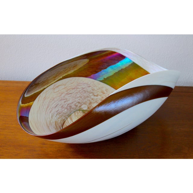 Murano Murano Attributed Art Glass Bowl – Iridescent Cartoccio Form in Ivory & Brown, Hand-Blown Venetian Style Sculptural Centerpiece For Sale - Image 4 of 16