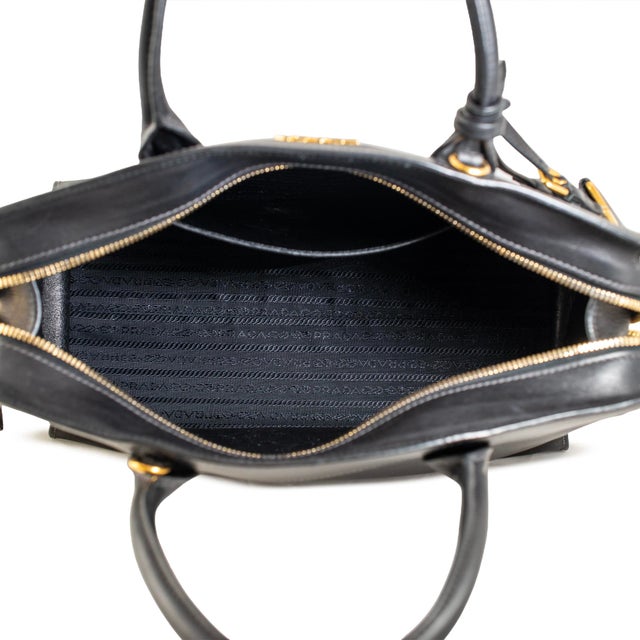 Prada Saffiano City Black Gold Hardware Leather Structured Tote Bag For Sale In Houston - Image 6 of 12