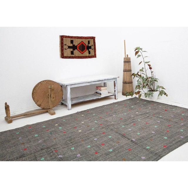 Mid 20th Century Embroidered Gray Vintage Kilim Rug For Sale In Los Angeles - Image 6 of 7