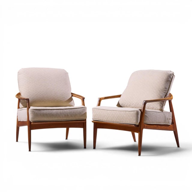 Mid-Century Modern Milo Baughman for Thayer Coggin Mid Century Walnut Lounge Chairs - Pair For Sale - Image 3 of 12