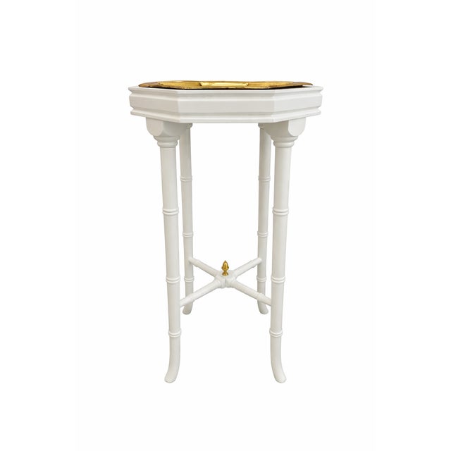 Hollywood Regency 1950s Hollywood Regency Style White Pedestal Side Table With Brass Tray Top For Sale - Image 3 of 7