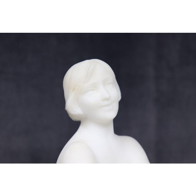 White Art Deco Sculpture in White Carrara Marble, 1920s For Sale - Image 8 of 18