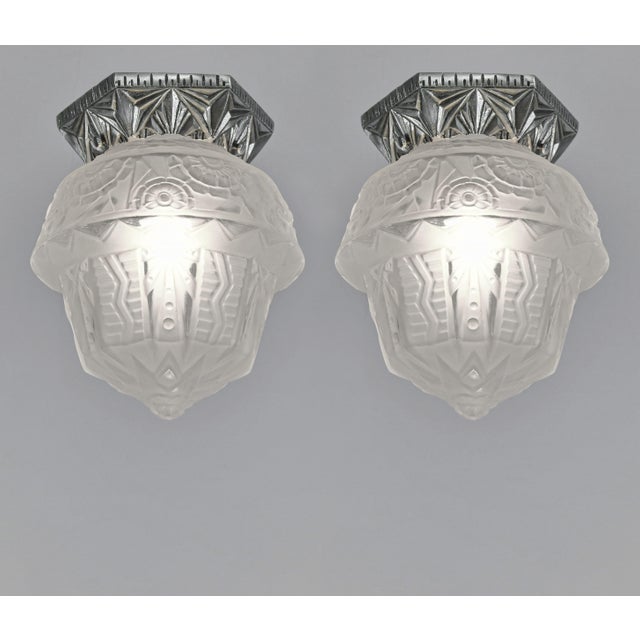 Metal Pair of Muller Freres French Art Deco Flush Mounts - 1930s Frosted Glass & Nickeled Bronze For Sale - Image 7 of 7