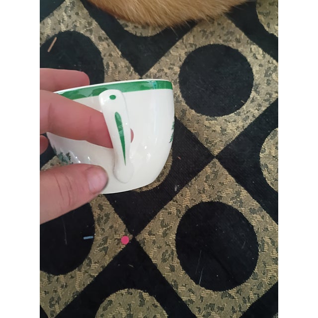 English Late 20th Century Spode Christmas Tree Porcelain Mug Made in England For Sale - Image 3 of 5