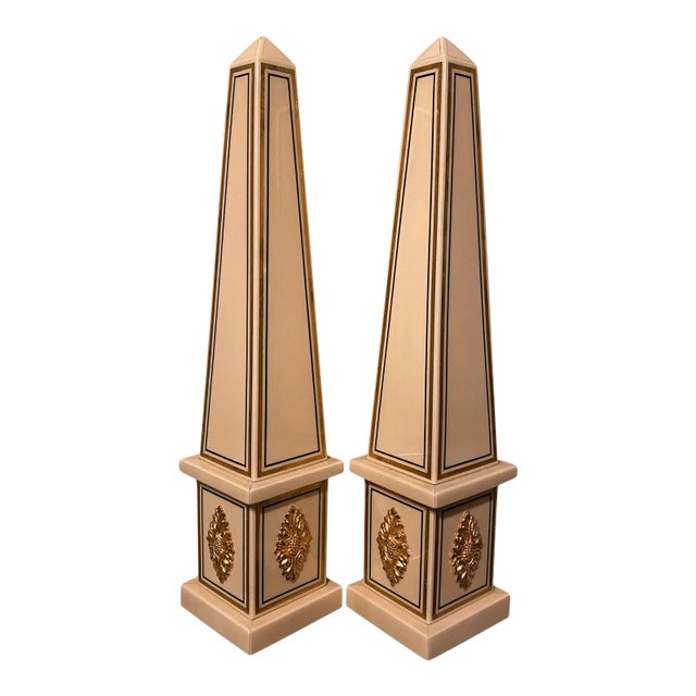 Vintage 1980s Italian Ivory & Gold Lacquered Obelisks - a Pair For Sale