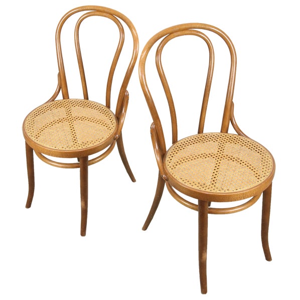 Vintage No. 18 Dining Chairs attributed to Michael Thonet for Thonet, Set of 2 For Sale