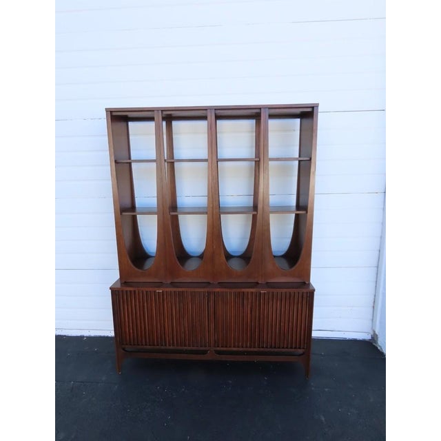 This brilliant Room Divider is made of wood, solid wood, walnut, and veneer. It was made by Broyhill Brasilia, high...