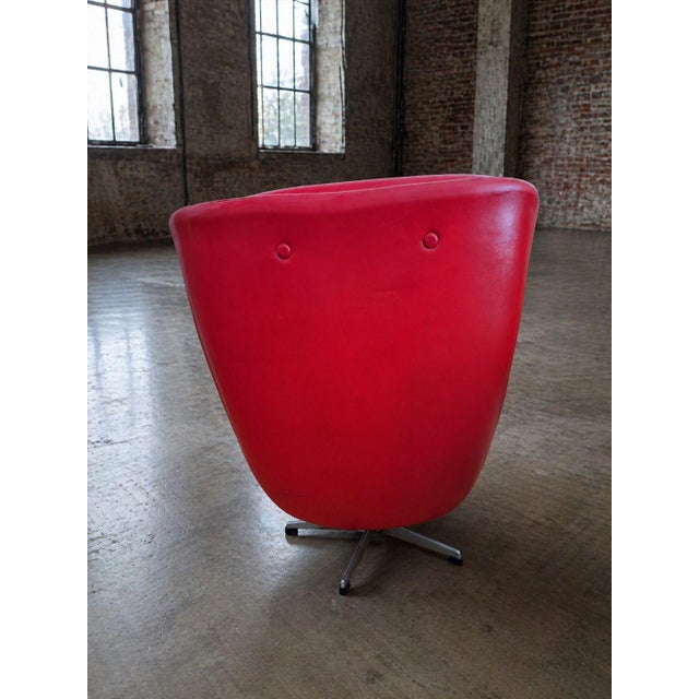 Scandinavian Modern High-Back Swivel Lounge Chairs in Leather & Aluminum from UP Závody Rousínov, Czechoslovakia, 1960s, Set of 2 For Sale - Image 9 of 10