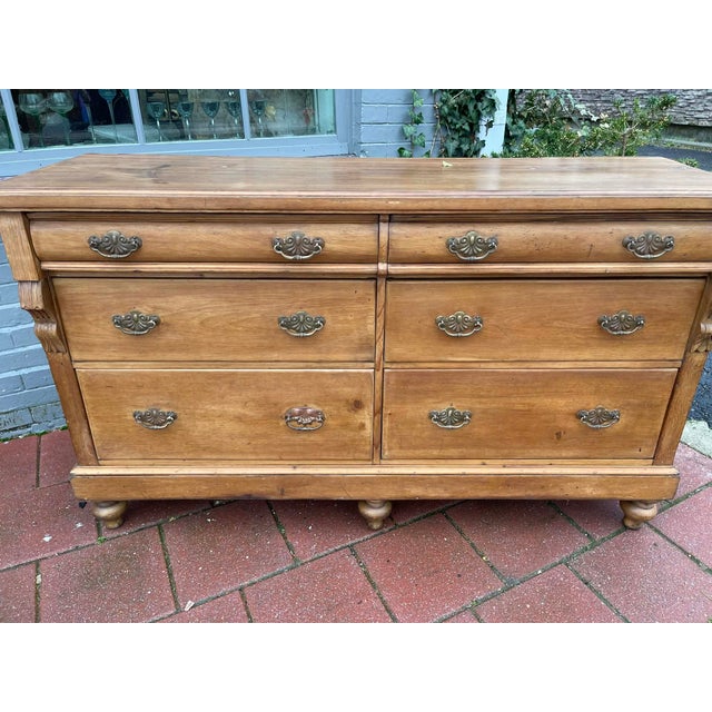 English Late Victorian Pine Dresser, C. 1890s – Six Drawers, Turned Feet For Sale - Image 6 of 11