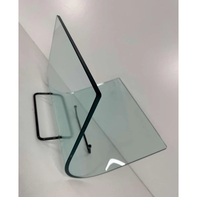 1980s Italian Curved Glass and Metal Magazine Holder, 1980s For Sale - Image 5 of 9