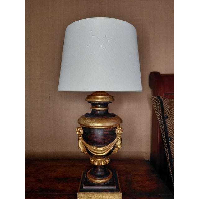 Mid 20th Century Neoclassical Carved Wood Table Lamp With Gilt Swag Detail For Sale - Image 4 of 6
