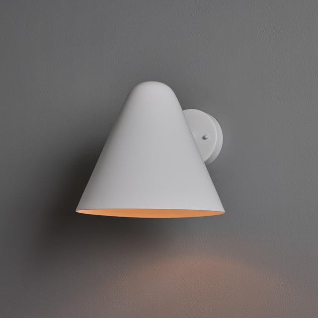 Mid-Century Modern 'ZuZu' White Painted Brass Wall Sconce in the Style of Jacques Biny For Sale - Image 13 of 18