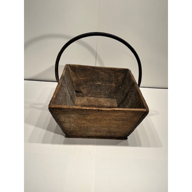 Mid 20th Century English Wooden Gathering Basket With Metal Handle - #360 For Sale - Image 5 of 6