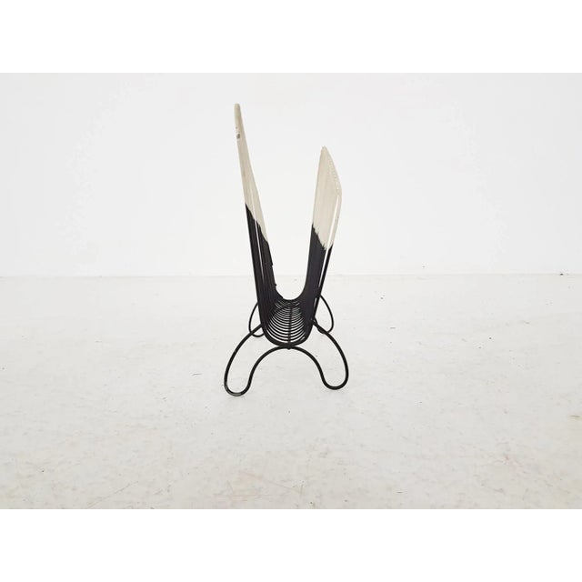 1950s Black & White Plastic Magazine Rack, 1950s For Sale - Image 5 of 6