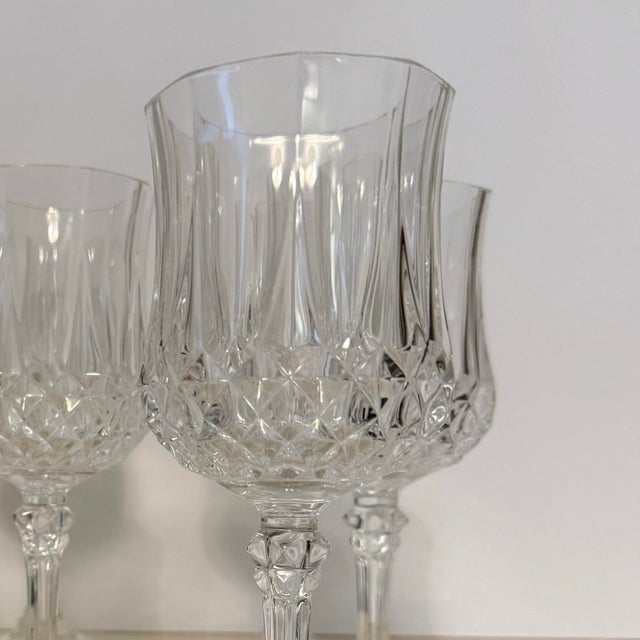 French Vintage French Cristal D’Arques Longchamp Crystal Wine Glasses Set of 8 For Sale - Image 3 of 8