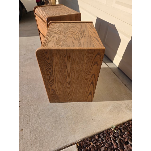 Mid-Century Modern Arbek Vintage Oak Nightstands / End Tables – Dovetail Drawers – Matching Pair For Sale - Image 3 of 6