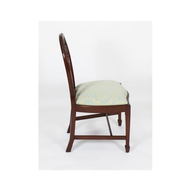Vintage Dining Table by William Tillman and Hepplewhite Revival Dining Chairs, 1980s, Set of 11 For Sale - Image 16 of 18