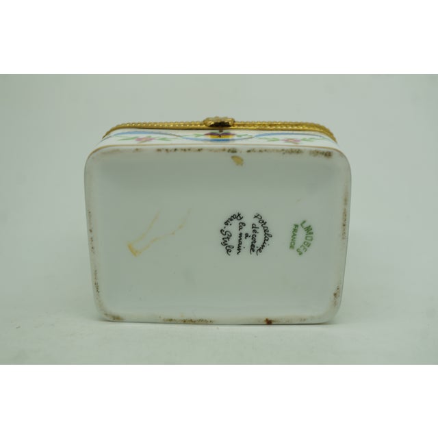Limoges France Floral Ribbon Swags Decoree a La Main Paris Trinket Pill Box 3" For Sale - Image 13 of 14