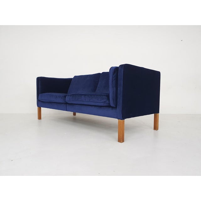 Vintage Model 2335 Couch by Borge and Peter Mogensen for Fredericia, Denmark, 1975 For Sale - Image 9 of 18