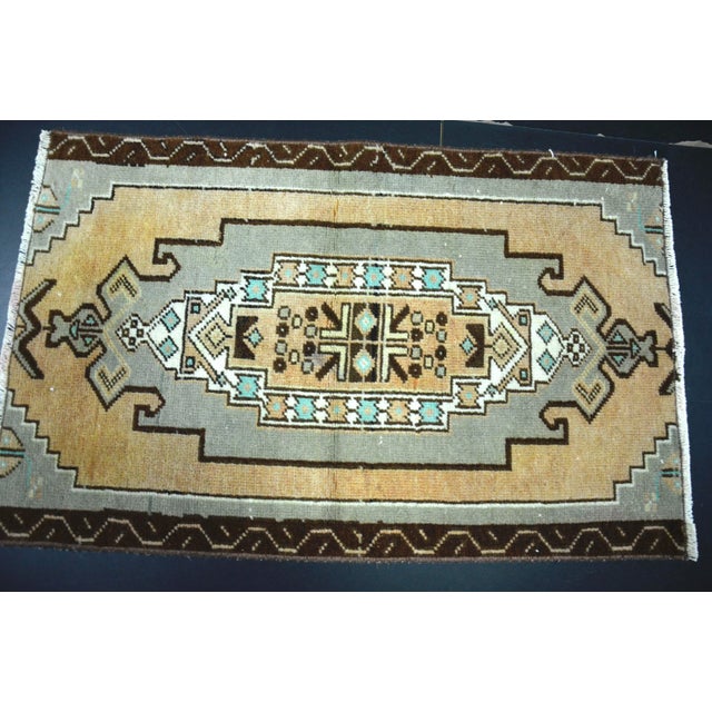 1960s Handmade wool and cotton rug in Turkish Anatolian Small Rug, Vintage Doormat Rug, Turkish Vintage Decorative Rug,...