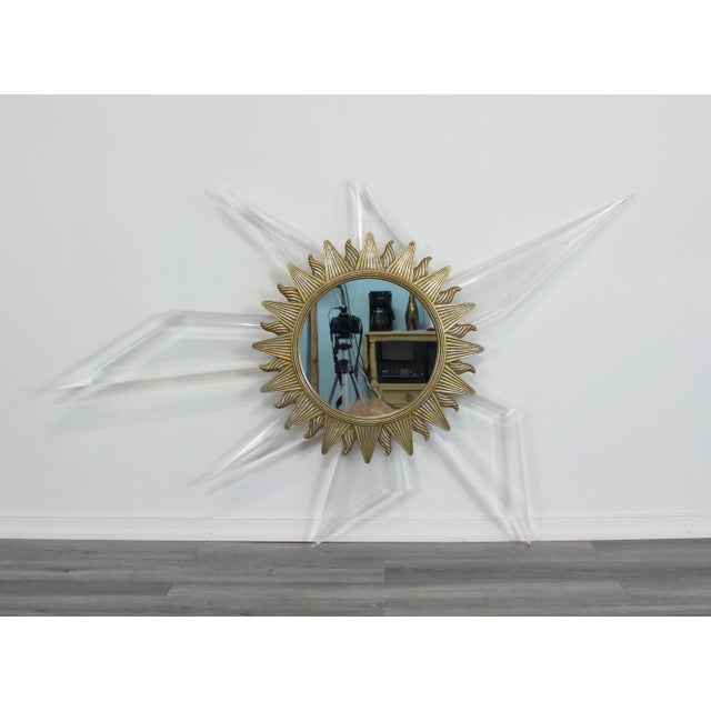 Mid-Century Modern Lucite Sunburst Wall Sculpture For Sale - Image 3 of 11